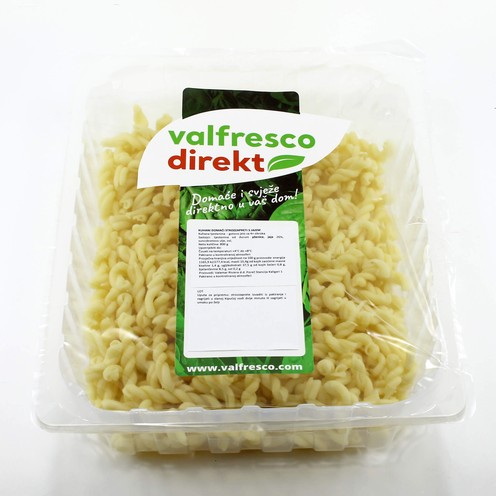 Kuhani domaći strozzapreti s jajima za 4 osobe (800 g)