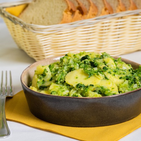 Kelj s krumpirom "kao kod none" za 4 osobe (1 kg)